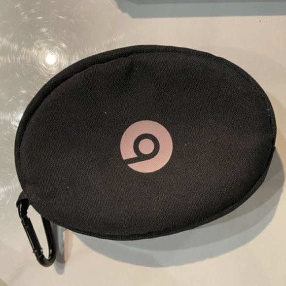 Beats by Dre Solo 2 Rose Gold Wireless Headphones - Picture 6 of 7